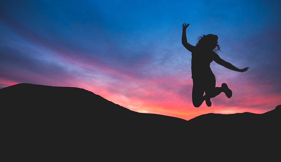 Leadership sunset jumping Unsplash stock column