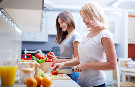 Women Cooking Listing Image